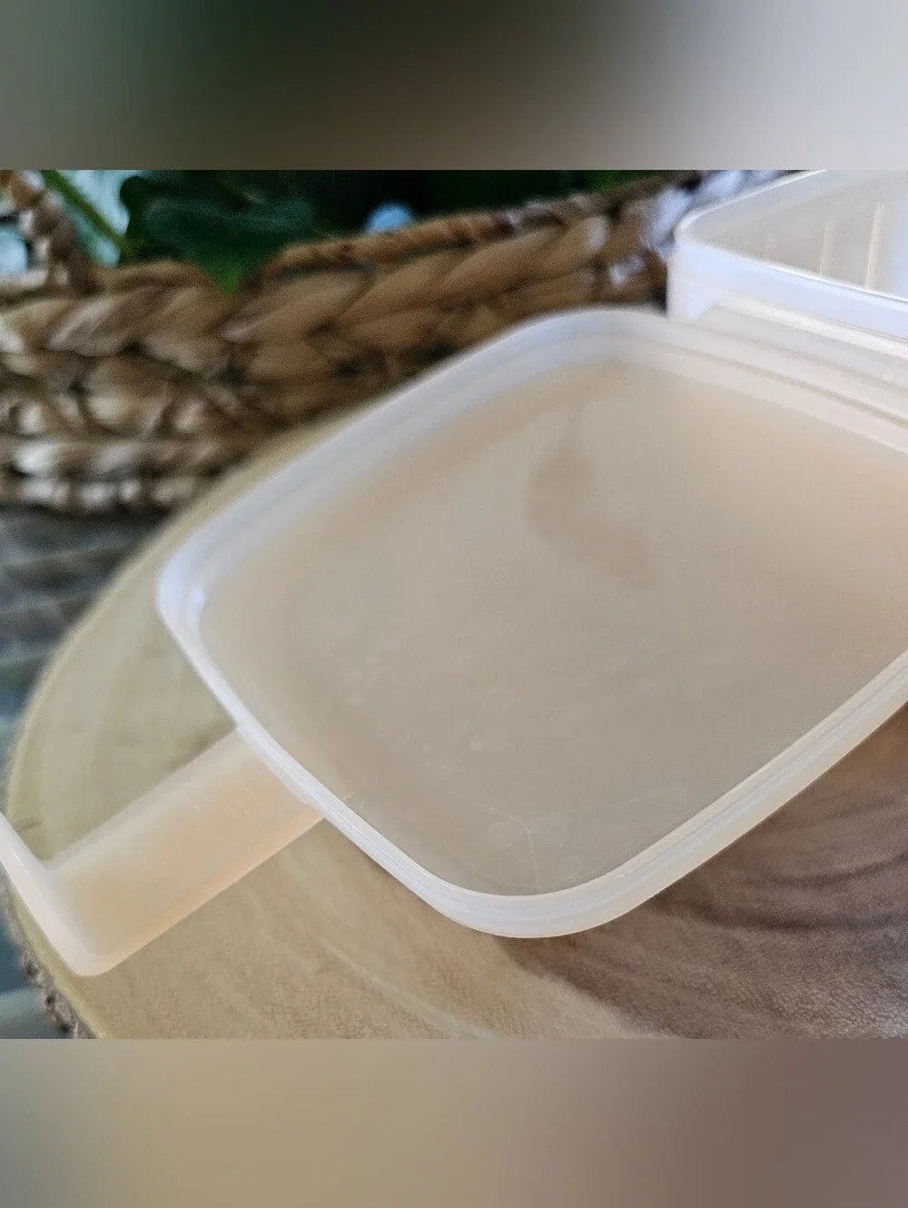 Tupperware listing vintage